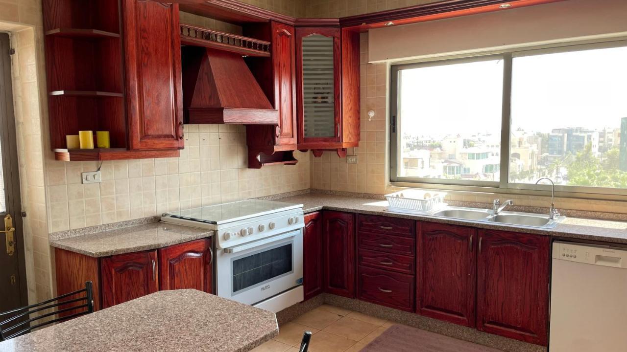 Abdoun Apartment عمان المظهر الخارجي الصورة